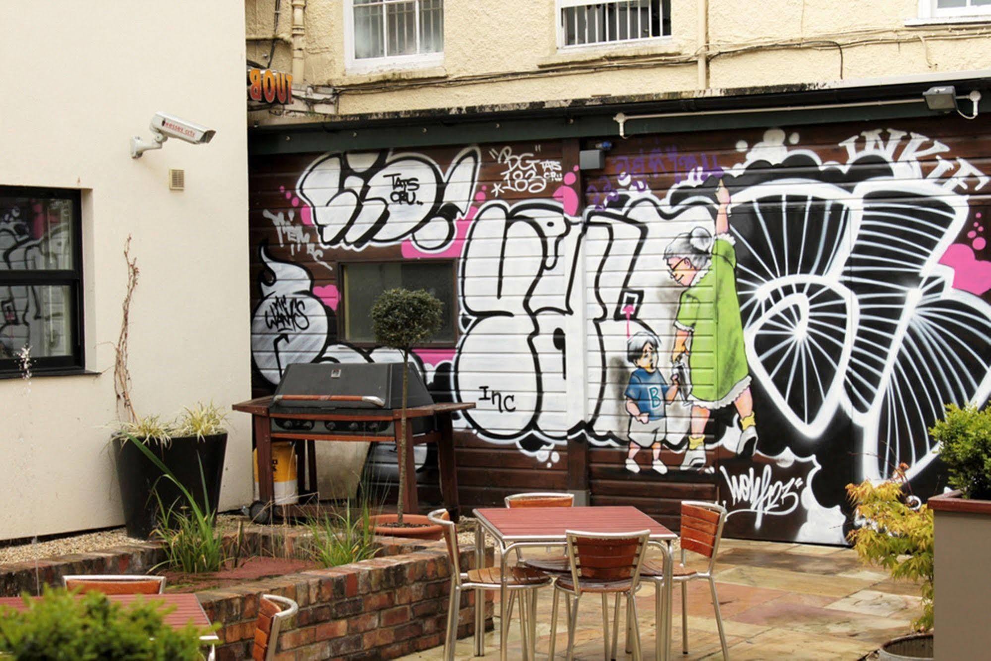 Brooks Guest house 4*